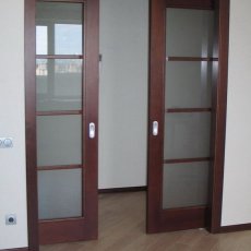 Установка комнатных дверей