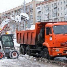 Уборка снега в Омске