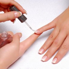 Уход и восстановление ногтей